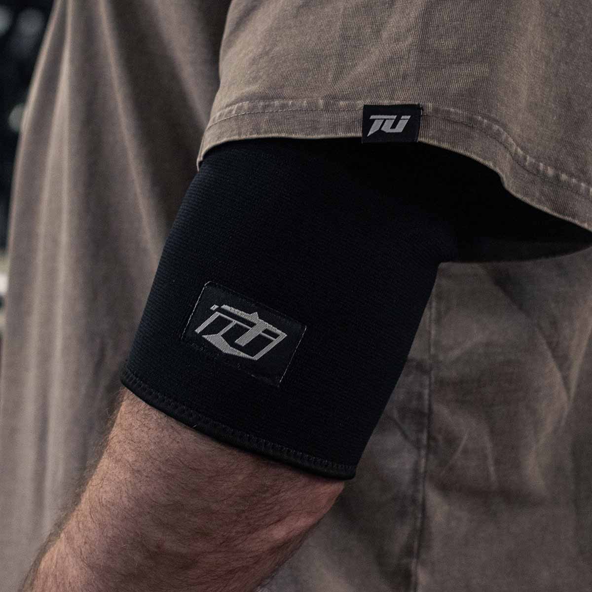 DUAL PLY COMPRESSION ELBOW SLEEVES FOR WEIGHT TRAINING