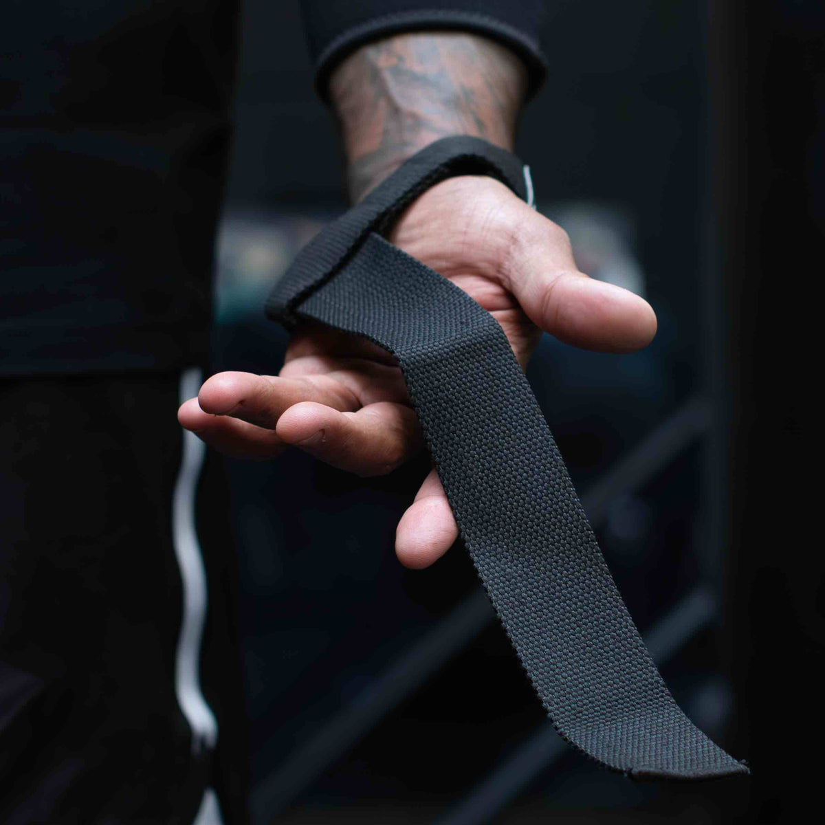 Team Industry Classic Lifting Straps - Black & White