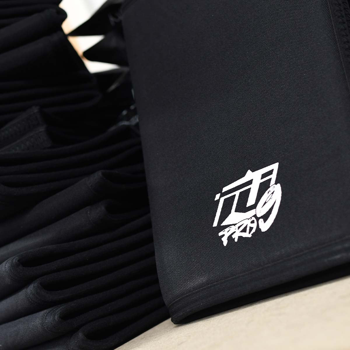 team industry weight lifting knee sleeves