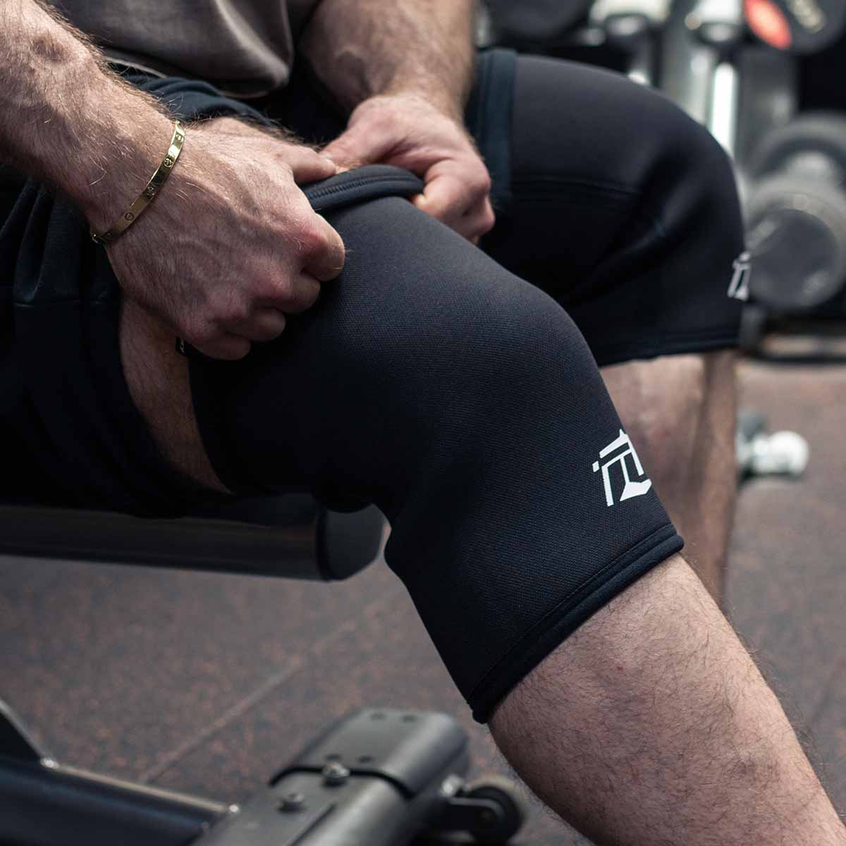 INDUSTRY NEOPRENE KNEE SLEEVES