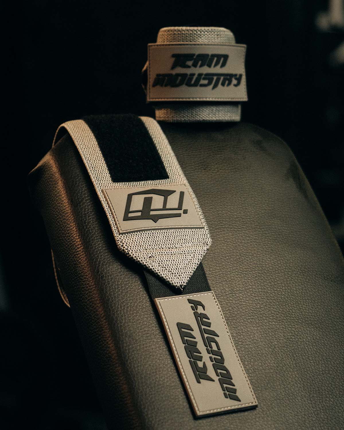 Team Industry Wrist Wraps - Grey